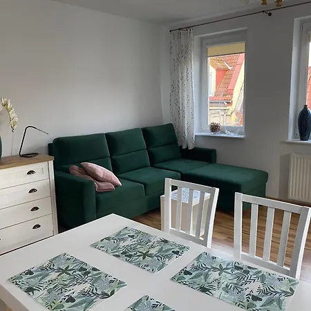 Apartment Zachod Nad Deptakiem